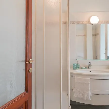 Appartement La Casa Del Golfista By Rent Como